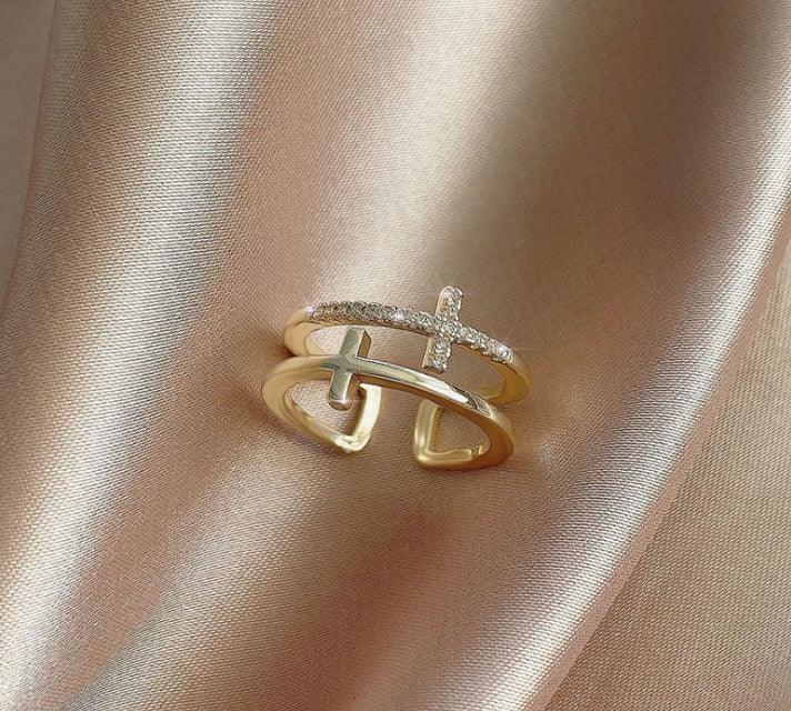 Dubbele kruis zirkoon ring - minimalistische koperen band